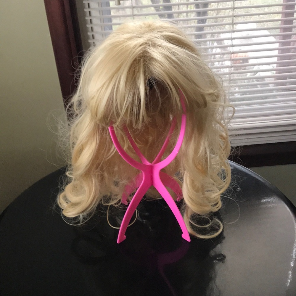 Nicki Minaj wig